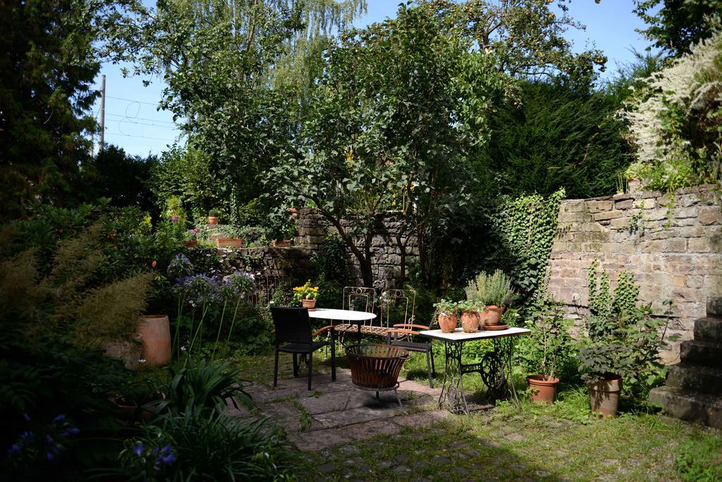 Alte Apotheke Bed & Breakfast Karlsbad Exterior foto